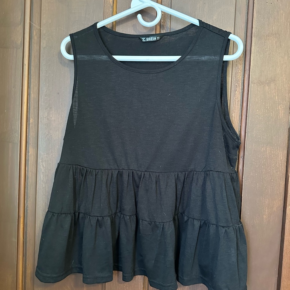 SHEIN Black Ruffle Tiered Sleeveless Tank